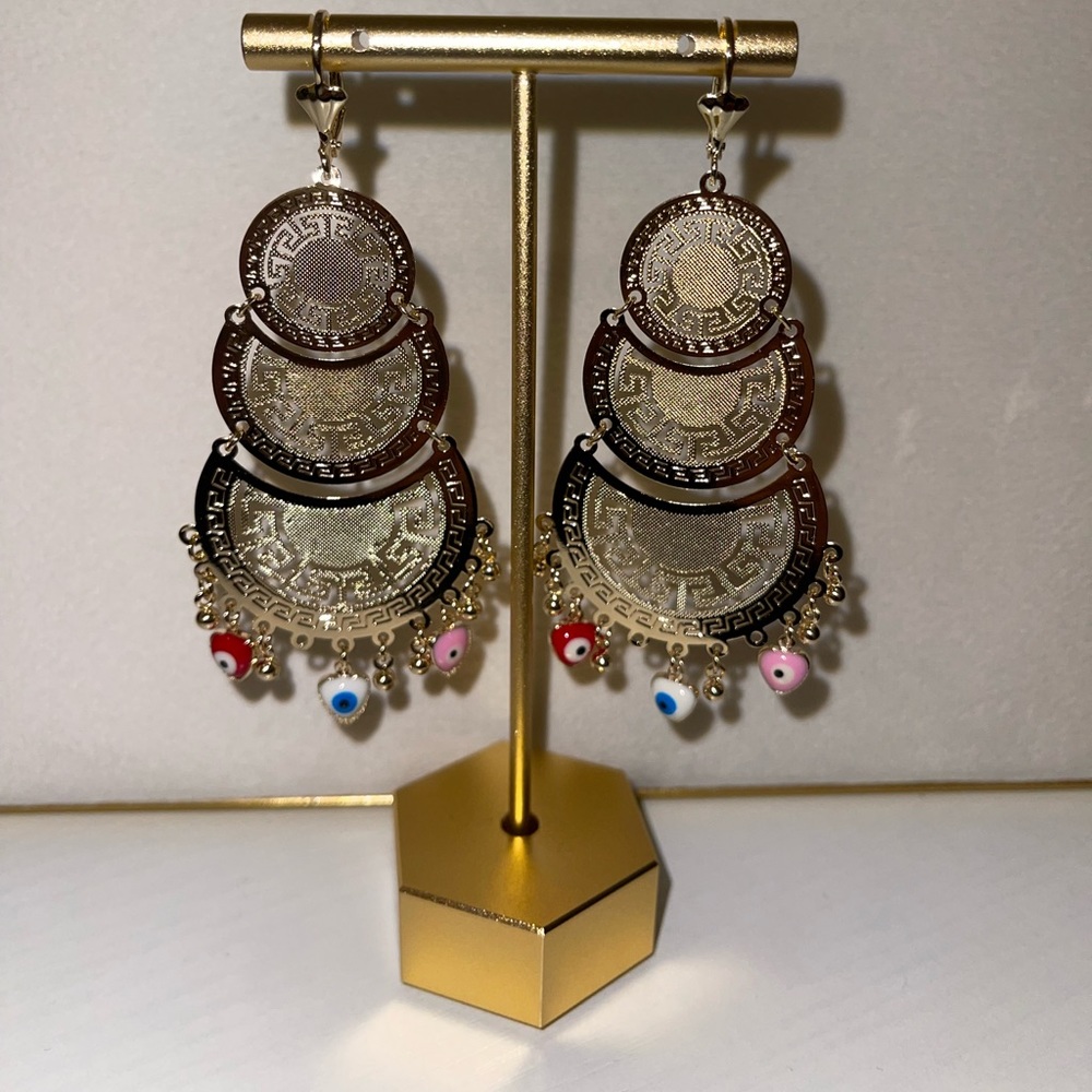 Gold plated light weight earrings.